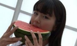 女孩子喝醉吃瓜,女孩们的欢乐时光